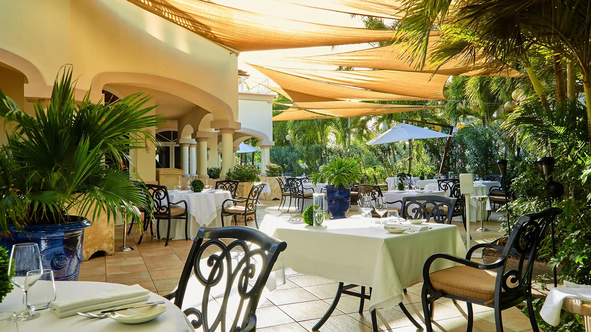 ****  גרייס ביי Seven Stars Resort & Spa איי טרקס וקייקוס