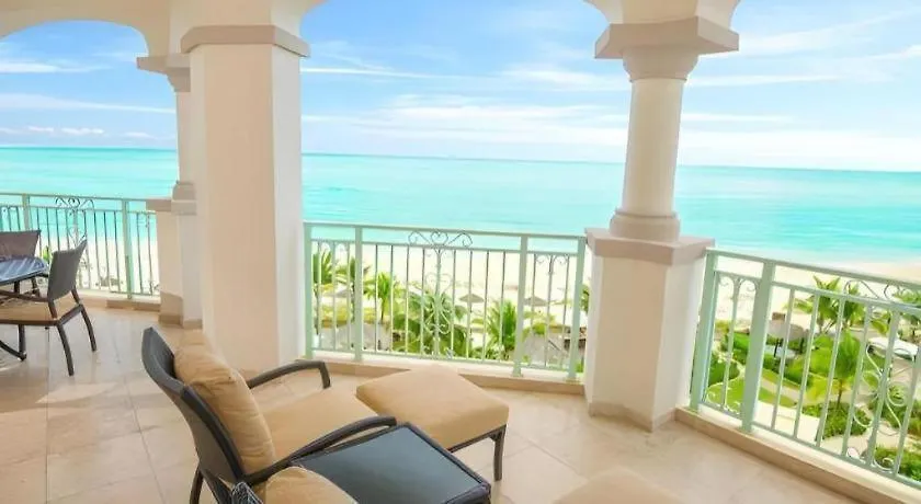 Seven Stars Resort & Spa Grace Bay 4*,